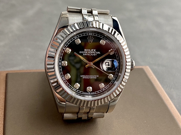 激安ロレックス背面デザイン